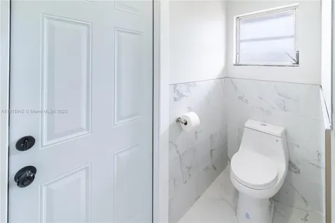 3405 SE 16th Place Cape Coral FL 33904