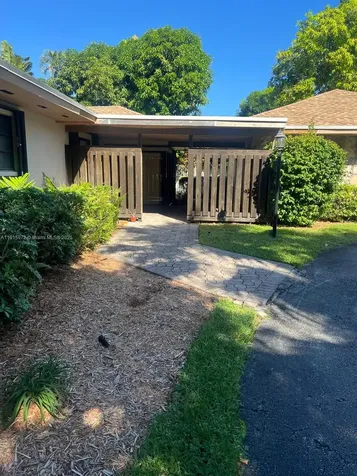 15804 SW 82nd Court Palmetto Bay FL 33157