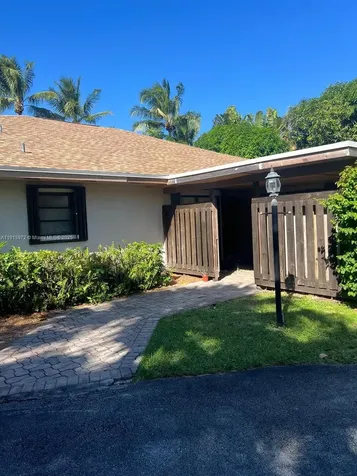 15804 SW 82nd Court Palmetto Bay FL 33157