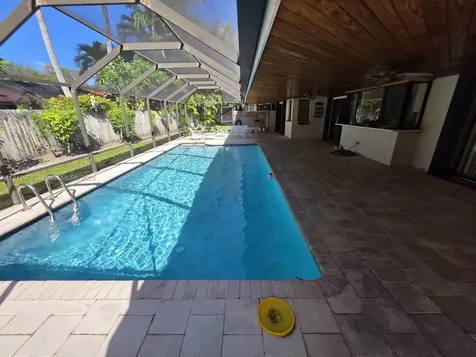 15804 SW 82nd Court Palmetto Bay FL 33157