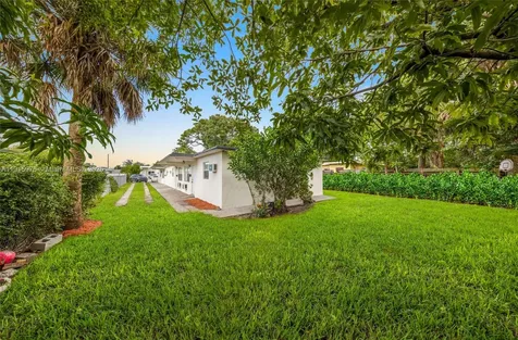 1132 NW 2nd Street Fort Lauderdale FL 33311