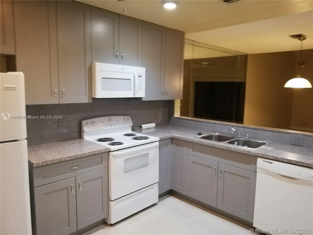 6985 NW 29th Lane Fort Lauderdale FL 33309