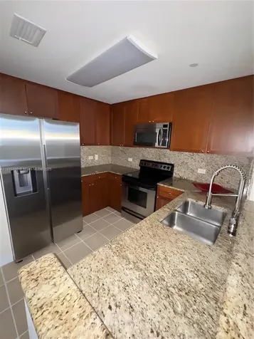 19501 W Country Club Drive Aventura FL 33180
