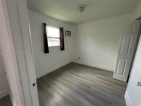 11239 SW 5th Terrace Sweetwater FL 33174