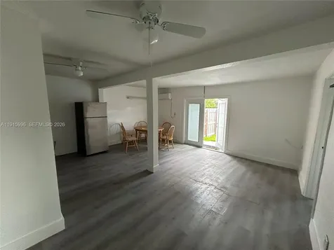 11239 SW 5th Terrace Sweetwater FL 33174