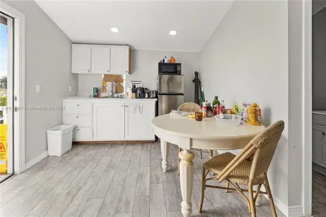 302 Floyd Avenue S Naples FL 33976
