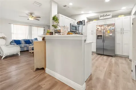 302 Floyd Avenue S Naples FL 33976
