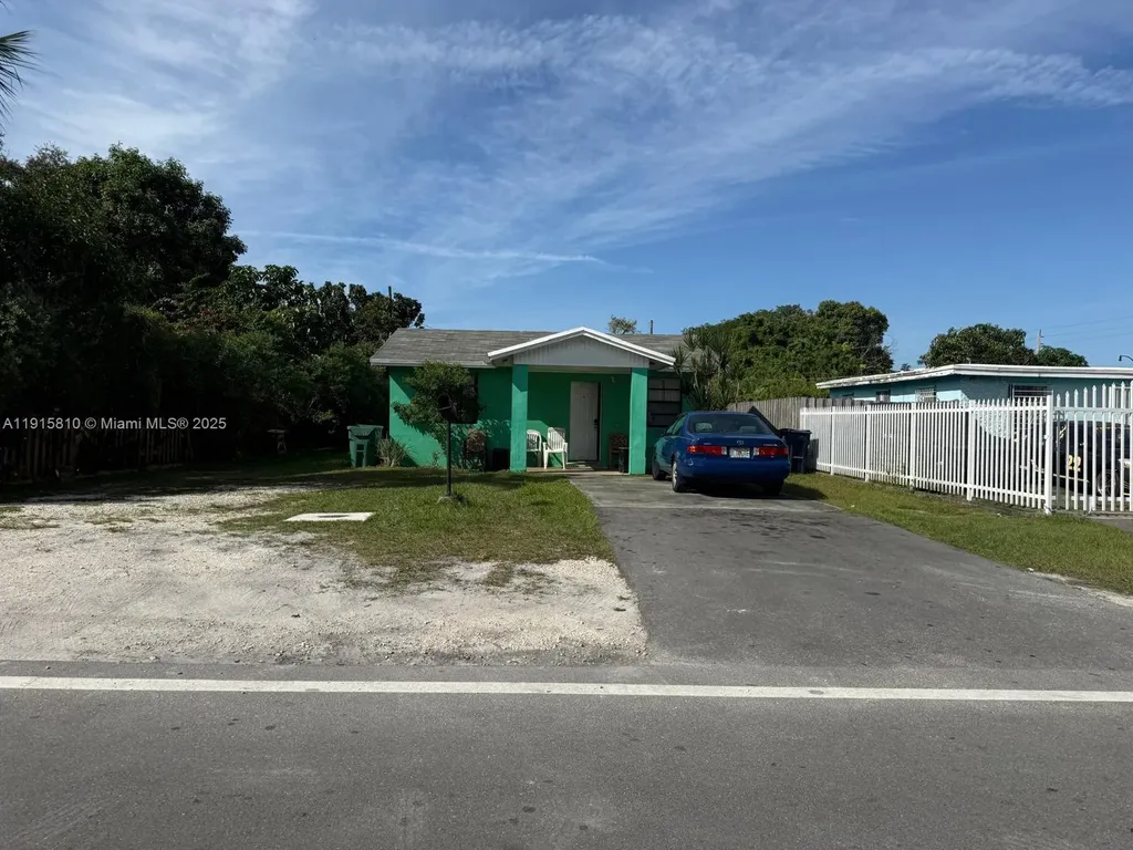 21640 SW 119th Avenue Miami FL 33170