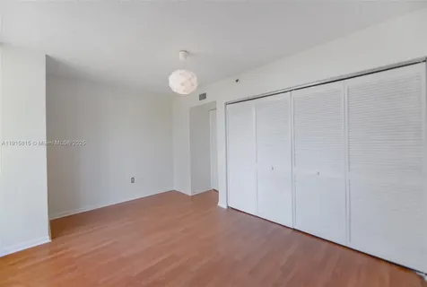 5900 Collins Avenue Miami Beach FL 33140