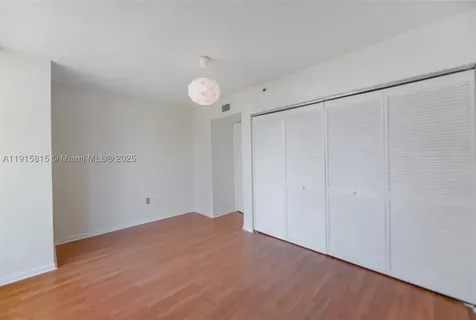 5900 Collins Avenue Miami Beach FL 33140