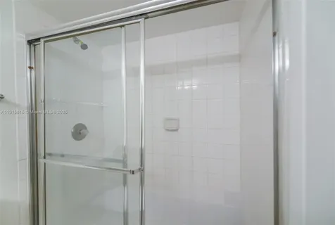 5900 Collins Avenue Miami Beach FL 33140
