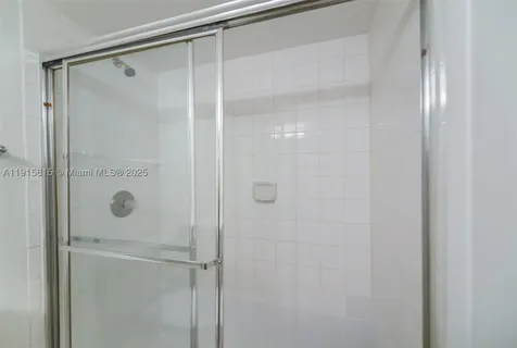 5900 Collins Avenue Miami Beach FL 33140