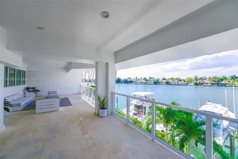 5900 Collins Avenue Miami Beach FL 33140
