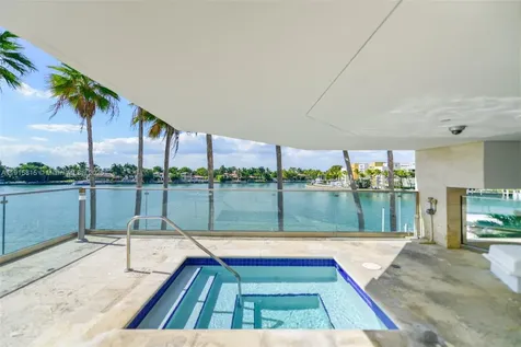 5900 Collins Avenue Miami Beach FL 33140