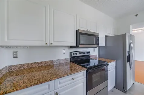 5900 Collins Avenue Miami Beach FL 33140