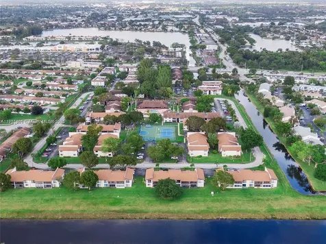 317 W Laurel Drive Margate FL 33063