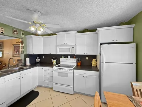 317 W Laurel Drive Margate FL 33063