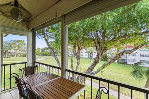 8940 S Hollybrook Boulevard Pembroke Pines FL 33025