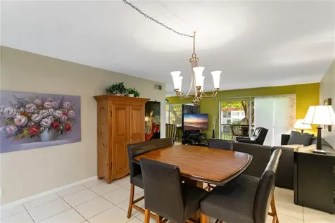 8940 S Hollybrook Boulevard Pembroke Pines FL 33025