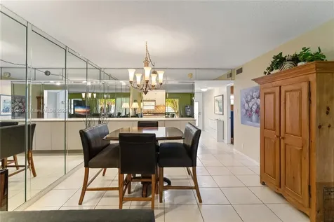 8940 S Hollybrook Boulevard Pembroke Pines FL 33025