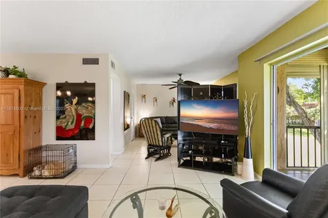 8940 S Hollybrook Boulevard Pembroke Pines FL 33025