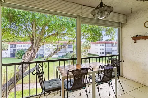 8940 S Hollybrook Boulevard Pembroke Pines FL 33025