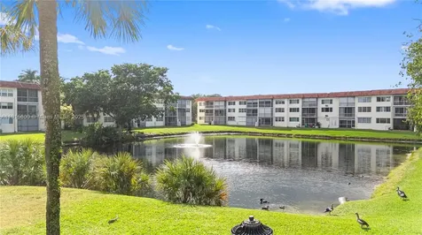 8940 S Hollybrook Boulevard Pembroke Pines FL 33025