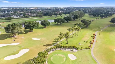 8940 S Hollybrook Boulevard Pembroke Pines FL 33025