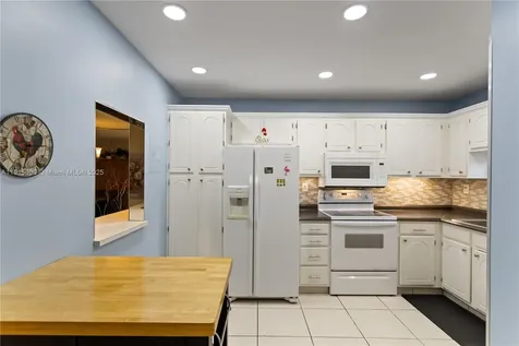 8940 S Hollybrook Boulevard Pembroke Pines FL 33025