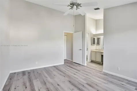 4615 S Carambola Circle S Coconut Creek FL 33066