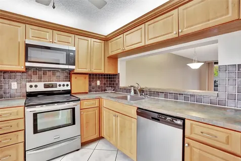 4615 S Carambola Circle S Coconut Creek FL 33066