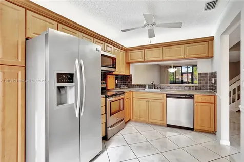 4615 S Carambola Circle S Coconut Creek FL 33066