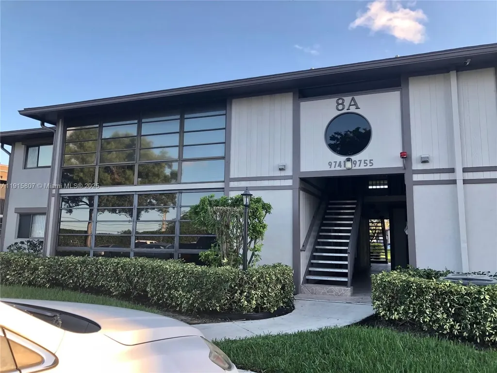9753 W Mcnab Road Tamarac FL 33321