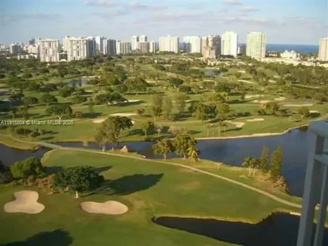 19501 W Country Club Drive Aventura FL 33180