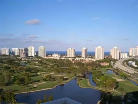 19501 W Country Club Drive Aventura FL 33180