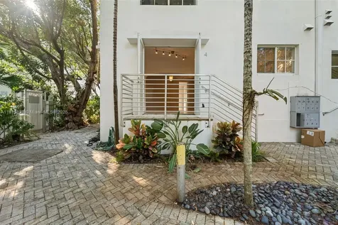 1025 Michigan Avenue Miami Beach FL 33139