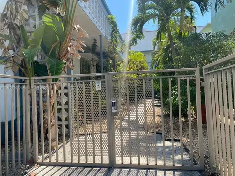 6805 Abbott Avenue Miami Beach FL 33141