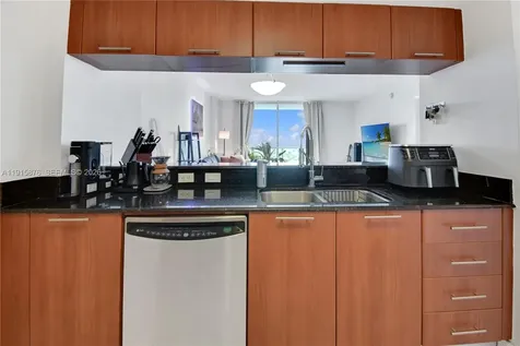 1800 N Bayshore Drive Miami FL 33132