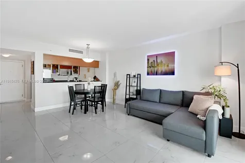 1800 N Bayshore Drive Miami FL 33132