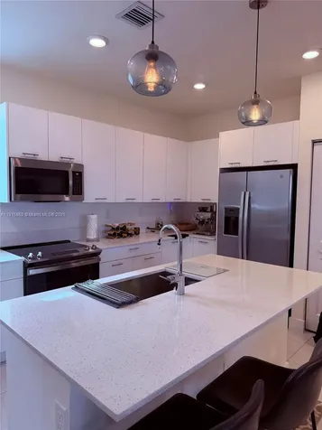 4624 NW 83rd Avenue Doral FL 33166