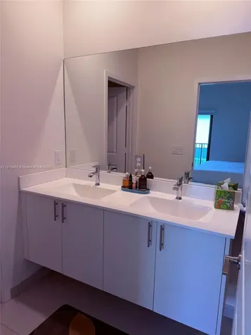 4624 NW 83rd Avenue Doral FL 33166