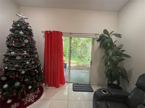 1221 NE 32nd Terrace Homestead FL 33033