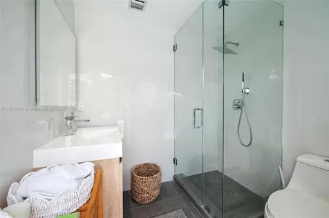 1792 Cleveland Road Miami Beach FL 33141