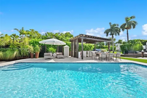 1792 Cleveland Road Miami Beach FL 33141