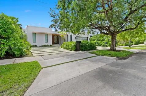 1792 Cleveland Road Miami Beach FL 33141
