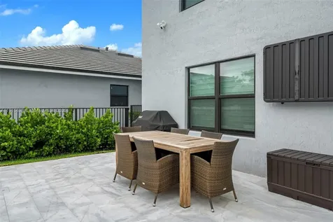 3142 Poinciana Street Lauderdale Lakes FL 33311
