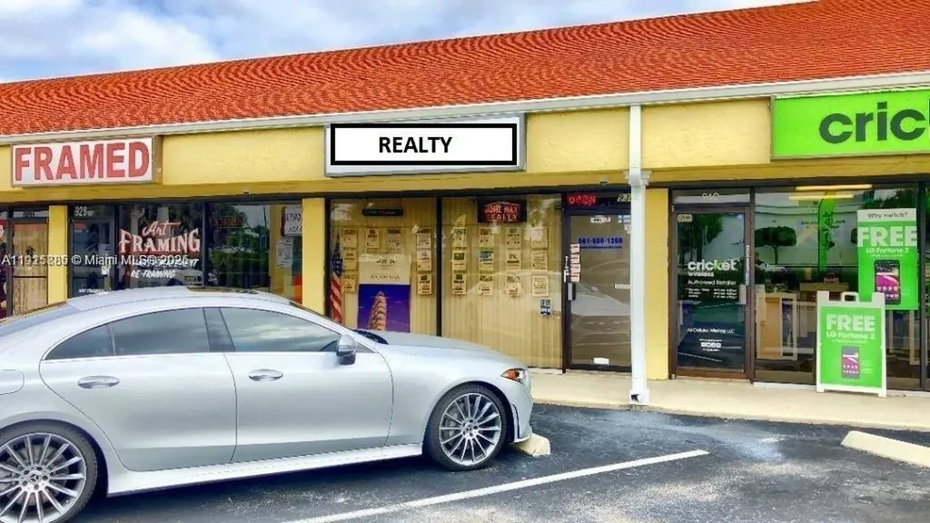 934 S Dixie Lantana FL 33462