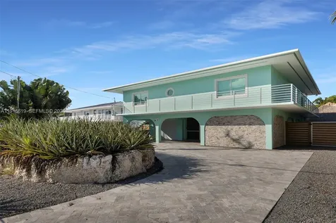 232 W Seaview Drive Duck FL 33050