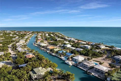 232 W Seaview Drive Duck FL 33050
