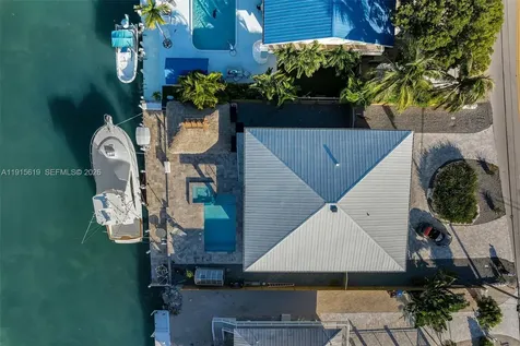 232 W Seaview Drive Duck FL 33050